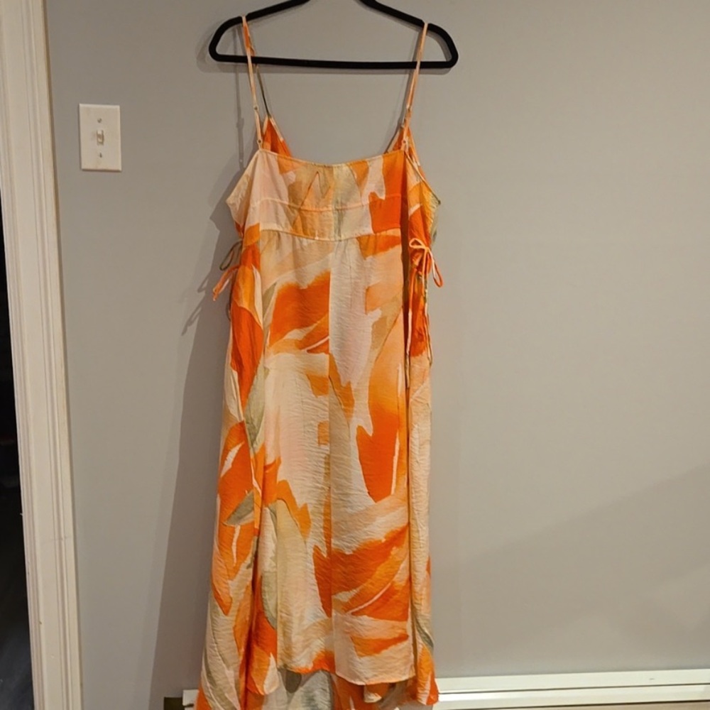Light & Breezy Floral Maxi Dress - 80% viscose 20% polyamide - Picture 7 of 7